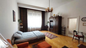 Bross1 Budapest